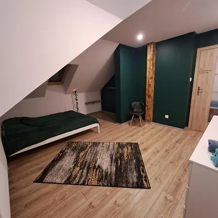 Nyaraló Nadmorski Dom Pod Lasem