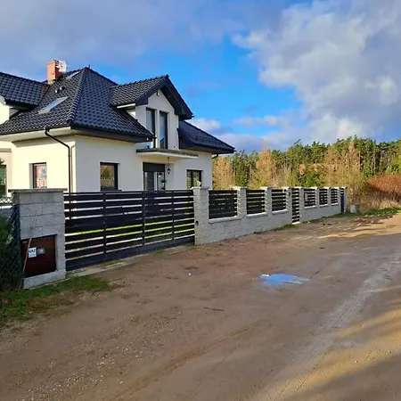 Nadmorski Dom Pod Lasem Сasa de vacaciones *